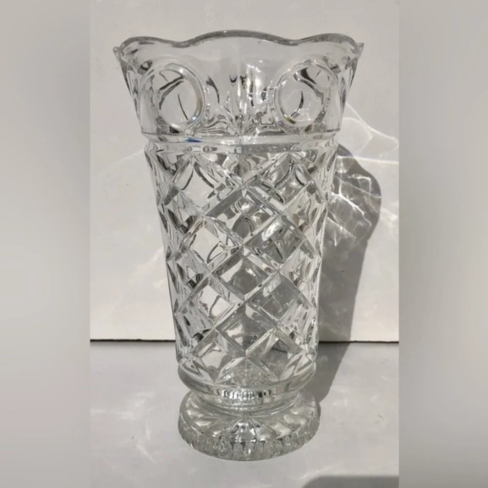 FIFTH AVENUE CRYSTAL BRIGHTON VASE 9